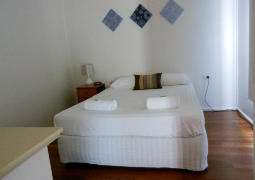 Golden Shores Motel Bilinga Δωμάτιο φωτογραφία