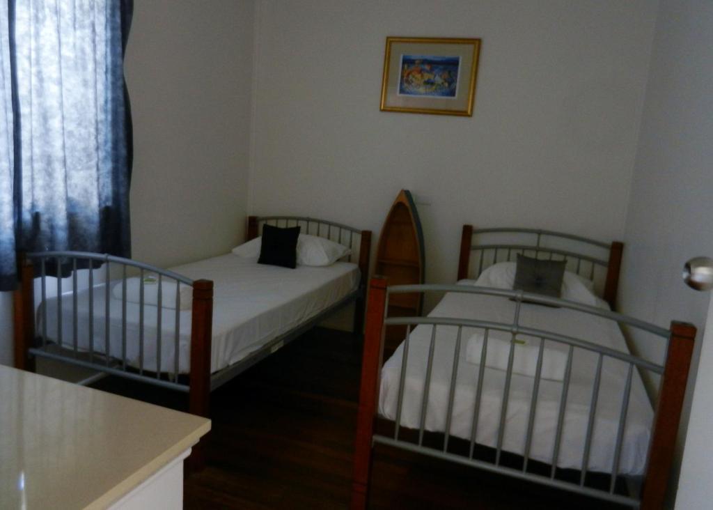 Golden Shores Motel Bilinga Δωμάτιο φωτογραφία